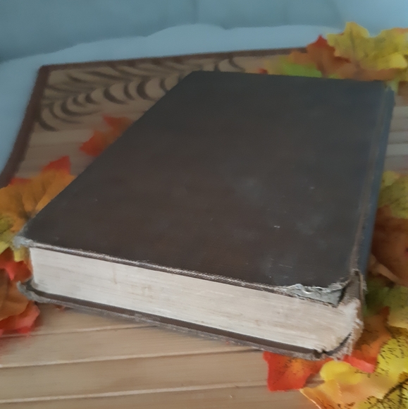 3/$90●1907●The Shadow Of A Great Rock●6.5/10 - Picture 8 of 10